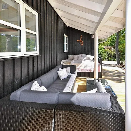 Elegant Holiday In With Sauna Ferienhaus *