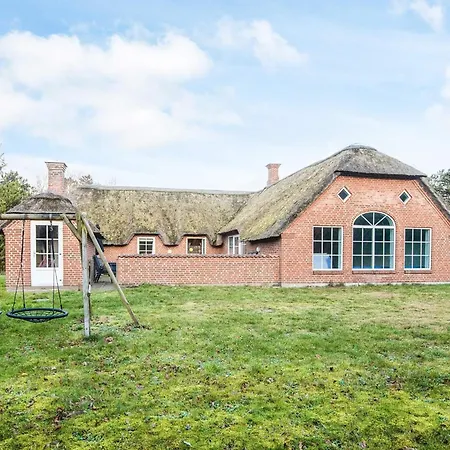 Xciii Holiday home